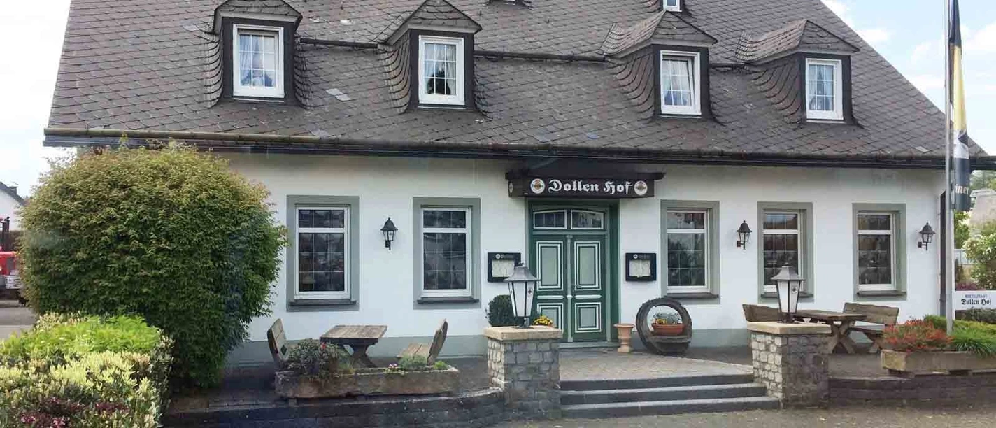 Dollen Hof, Eversberg, Aussenansicht
