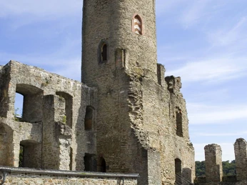 Bergfried von Burg Eppstein