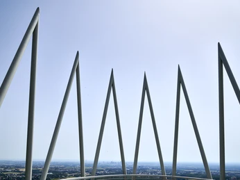 Der neue Hardtbergturm bietet eine spektakuläre Aussicht über die Rhein-Main-Region