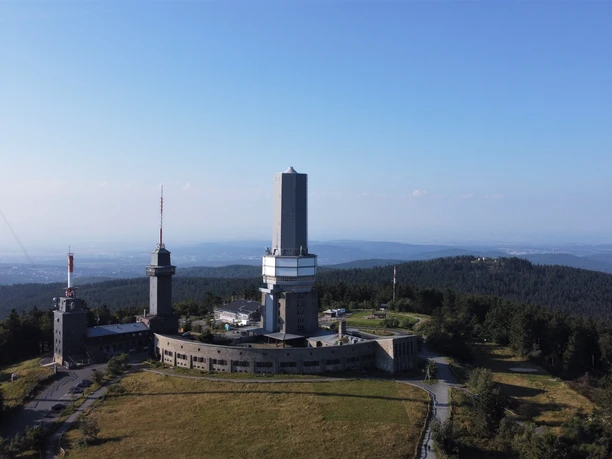 Der Große Feldberg aus der Vogelperspektive
