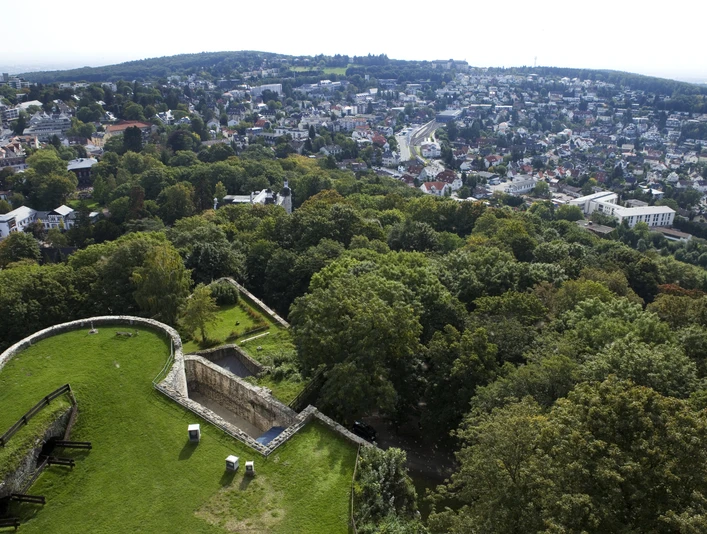Blick auf Königstein vom Bergfried der Burgruine