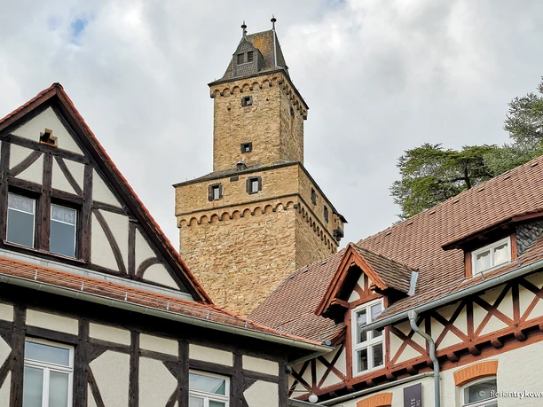 Blick von der Altstadt auf Burg Kronberg
