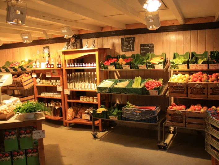 Im Hofladen ist die Auswahl groß.