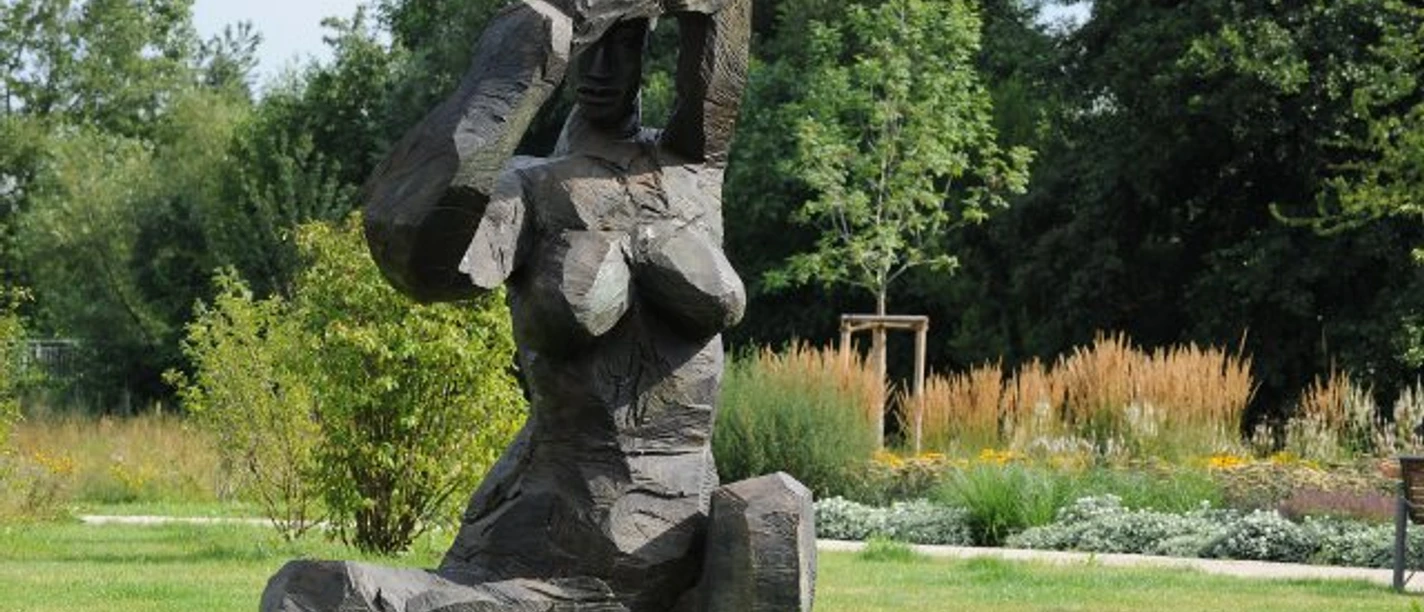 Dietrich Klinge "Entwurf für eine große Figur I" 2003/2004 "Entwurf für eine große Figur VI" 2005