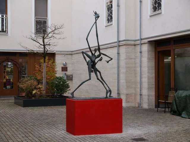 Helge Leiberg "Circulo Virtuosi" (2011) seit 2014 in Eschborn