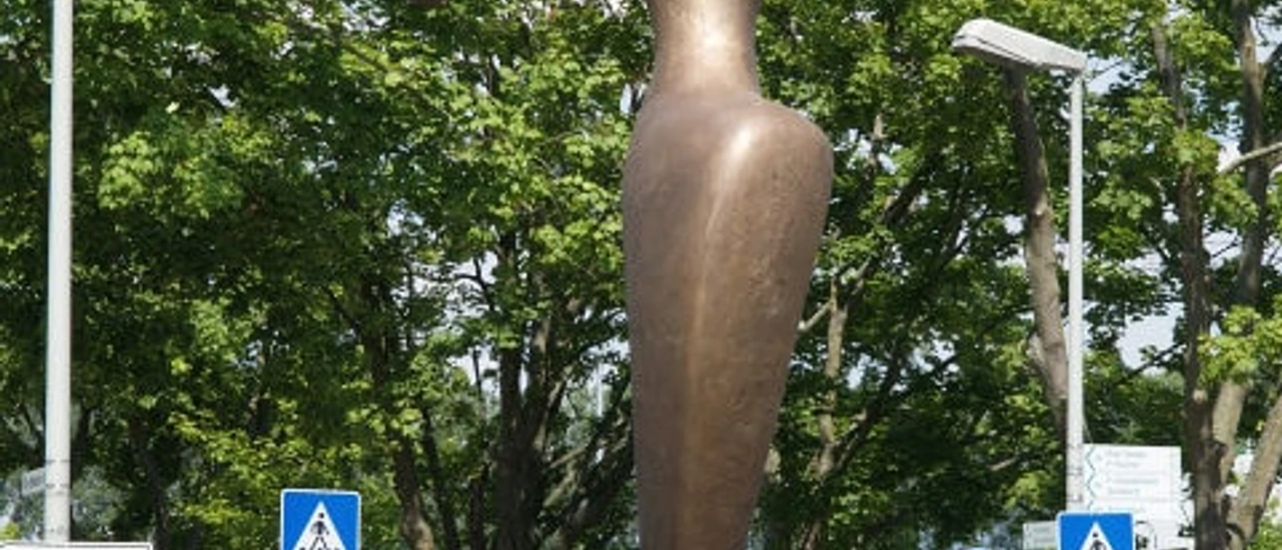 Oliver Ritter "Phönix" (2008) seit 2009 in Eschborn