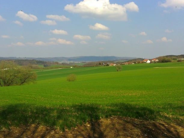 Blick auf Affeln vom Wanderparkplatz Imberg