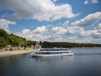 MS Möhnesee auf dem See