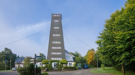Blick auf den Rhein-Weser-Turm