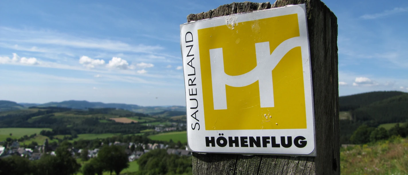 Panoramaweg oberhalb von Holthausen