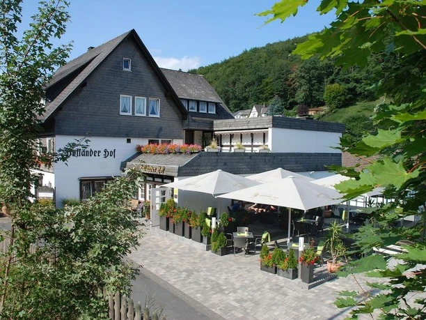 Hausansicht Hotel Holländer Hof Grevenstein