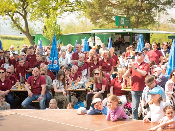 Warten auf die Inthronisation