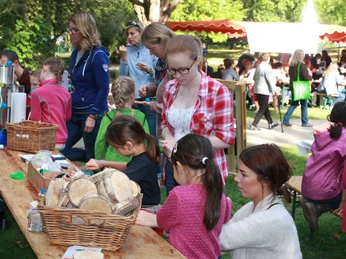 Bastelangebote für jedes Alter.
