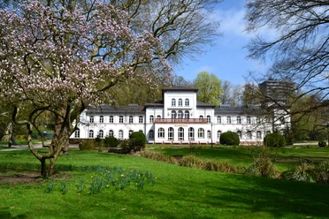 Kurparkführung im Frühling