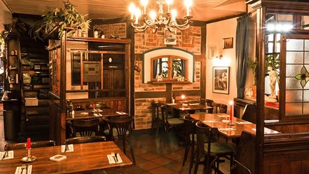 Das Bild zeigt das Innere des Restaurants.