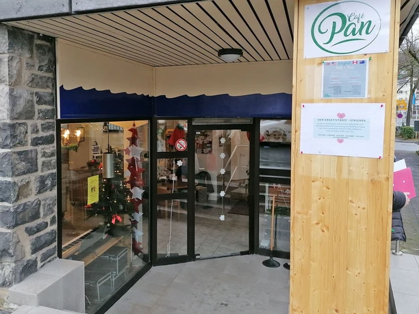 Eingang Cafe Pan Meschede