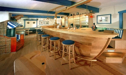 Restaurant K-zwo mit Bar