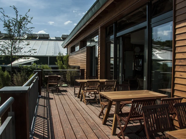 Terrasse des Restaurants Sambesi im Opel-Zoo