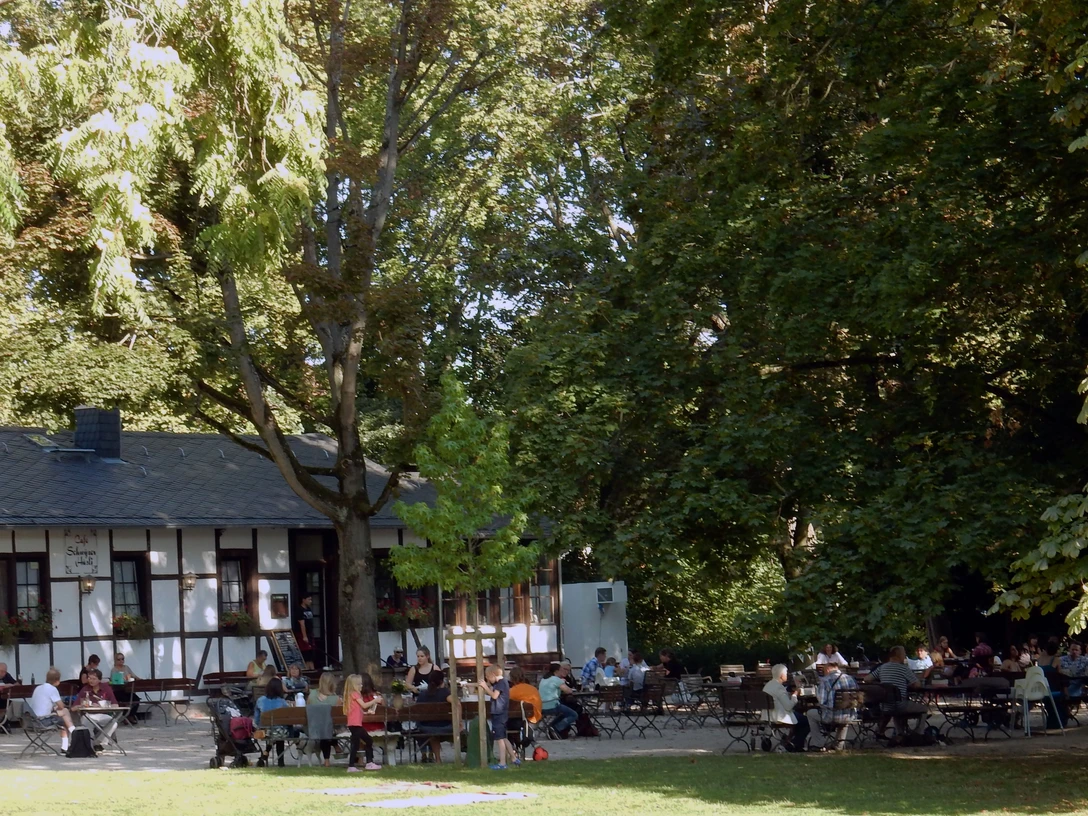 Außenansicht des Schweizer Milchhäuschens