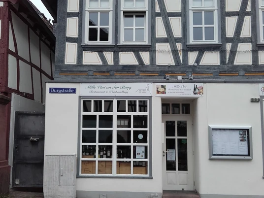 Mille Vini an der Burg