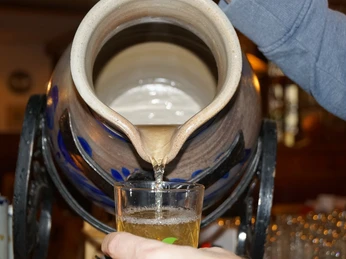 Selbst gekelteter Apfelwein