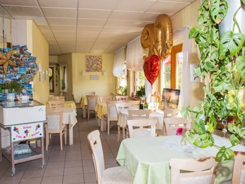 Einladender Gastraum