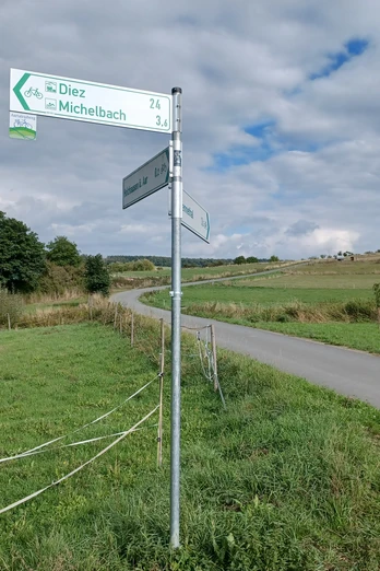 Aartalradweg bei Holzhausen