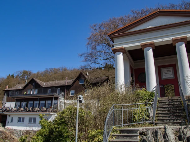 Der Kaisertempel mit dem gleichnamigen Restaurant