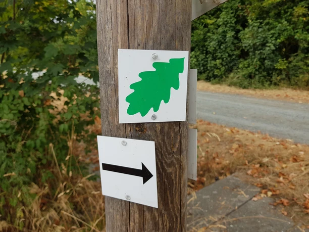 Wegmarkierung Eichblattweg