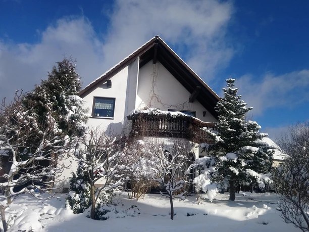 Gebäudeansicht/Winter