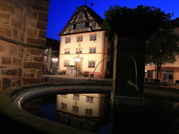 Rathaus bei Nacht