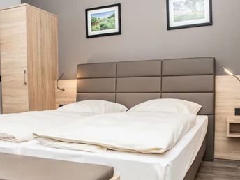 Doppelzimmer im Hotel DaubDouble room at Hotel DaubDobbeltværelse på Hotel DaubTweepersoonskamer in Hotel Daub