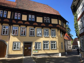 Kommandantenhaus in Osterode am Haus mit Physiotherapiepraxis Kommandantenhaus in Osterode am Haus mit Physiotherapiepraxis