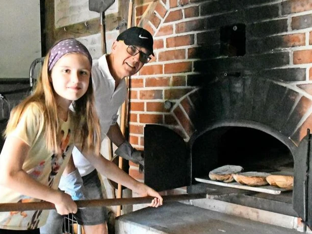 Brotbacken in Mardorf