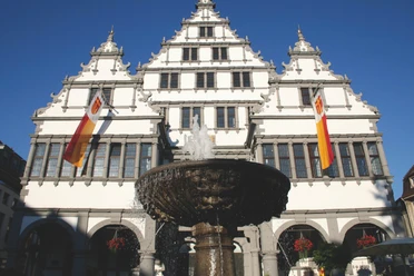 Paderborn_Rathaus_Brunnen © Heiko Appelbaum.tif Paderborner Rathaus