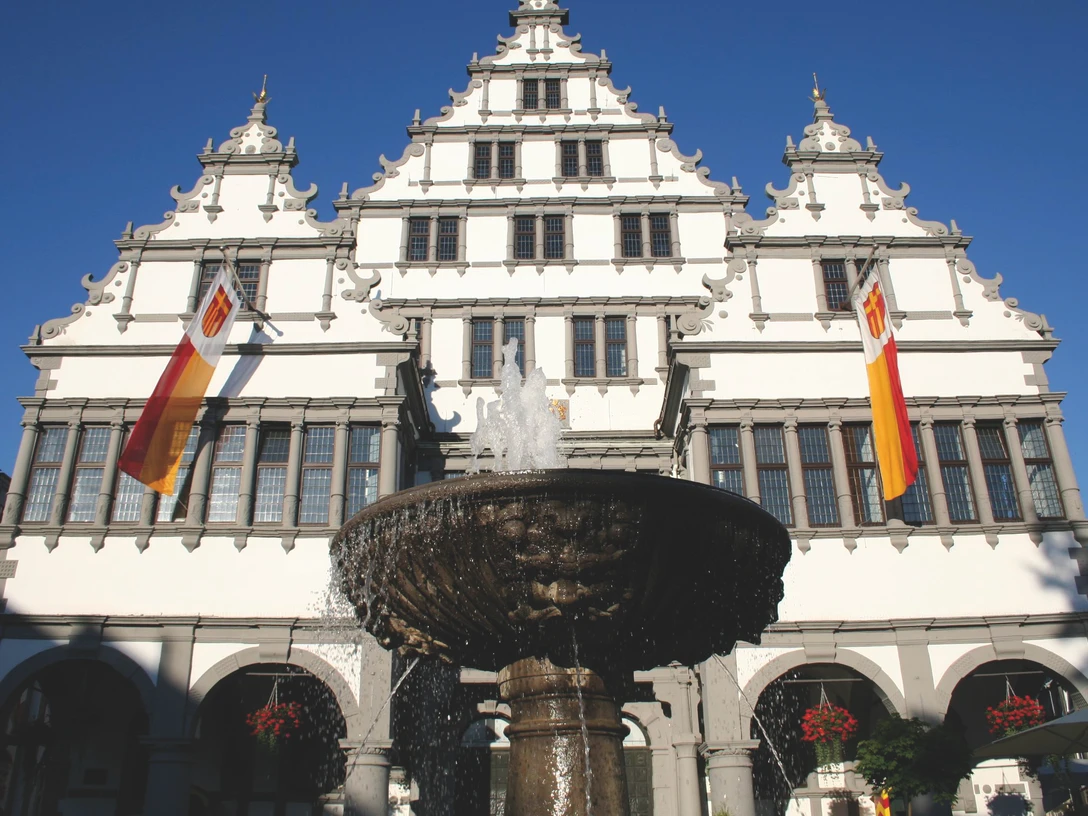 Paderborn_Rathaus_Brunnen © Heiko Appelbaum.tif Paderborner Rathaus