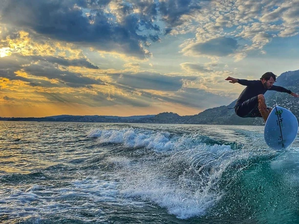 Surfupswiss_Wakesurf_Lakelucerne_Nidwalden