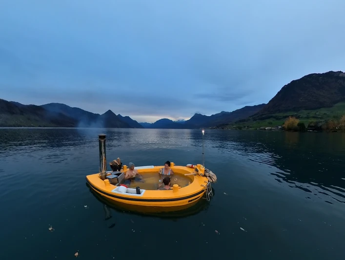 HotTug_Vierwaldstättersee_ Buochs HotTug_Vierwaldstättersee_ BuochsHotTug_Vierwaldstättersee_ BuochsHotTug_Vierwaldstättersee_ Buochs