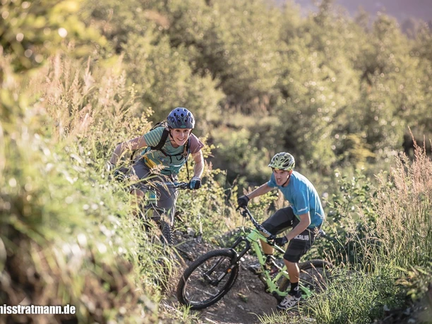 TrailGround Brilon