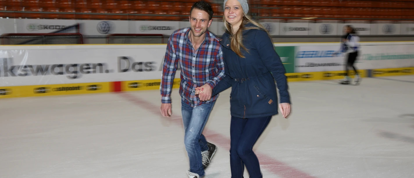 Eislaufen in der EisArena Wolfsburg