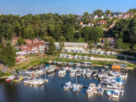 drohne-marina-01-16-9 (1).jpg