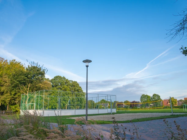 Soccer- und Beachvolleyballfeld