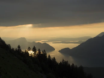 Abendstimmung von der Alp Weid.jpg