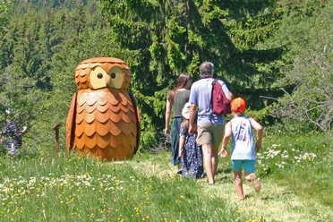 5748_12_Erlebnispfade_Loewenzahn-Entdeckerpfad_Eule_IngridNoerenberg.jpg