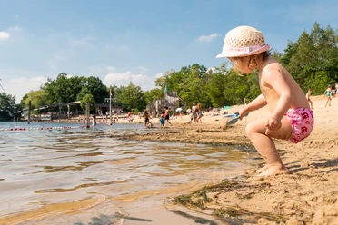 Quenni_Strand_Anne_Rollero.jpg