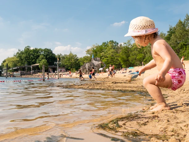 Quenni_Strand_Anne_Rollero.jpg