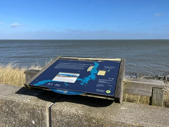 Walpfad-Stele am Lister Hafen