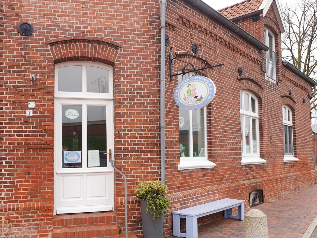 Melk-Huus Ditzum.jpg