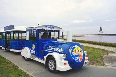 Jan-Cux-Strandbahn-Bearbeitet-1.jpg