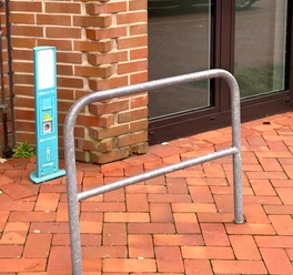 E-Bike Ladesation am Rathaus.jpg